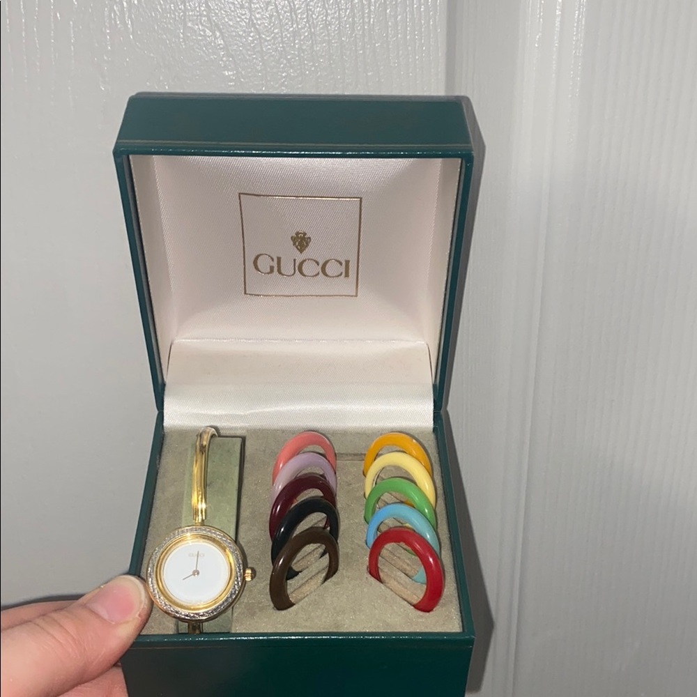 Vintage Gucci Interchangeable Watch Set—Like New Condition